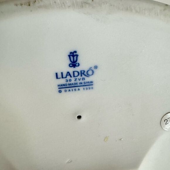 Lladro 6667 Visions of Sugarplums Tthe Night Before Christmas Collection EUC - Picture 9 of 16